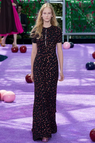 Look 8
